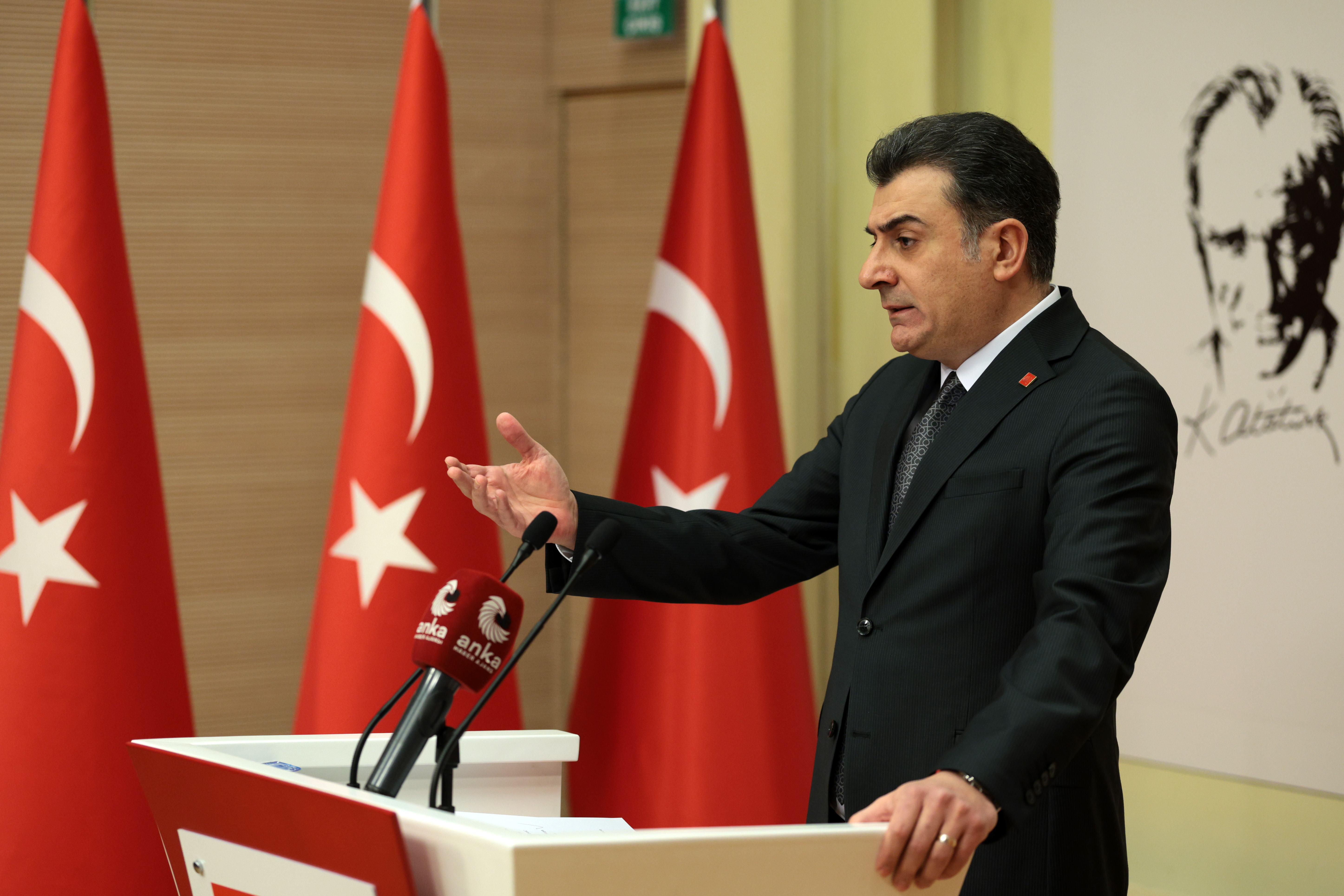 CHP Sözcüsü Zeynel Emre: Dış müdahalenin karşısındayız