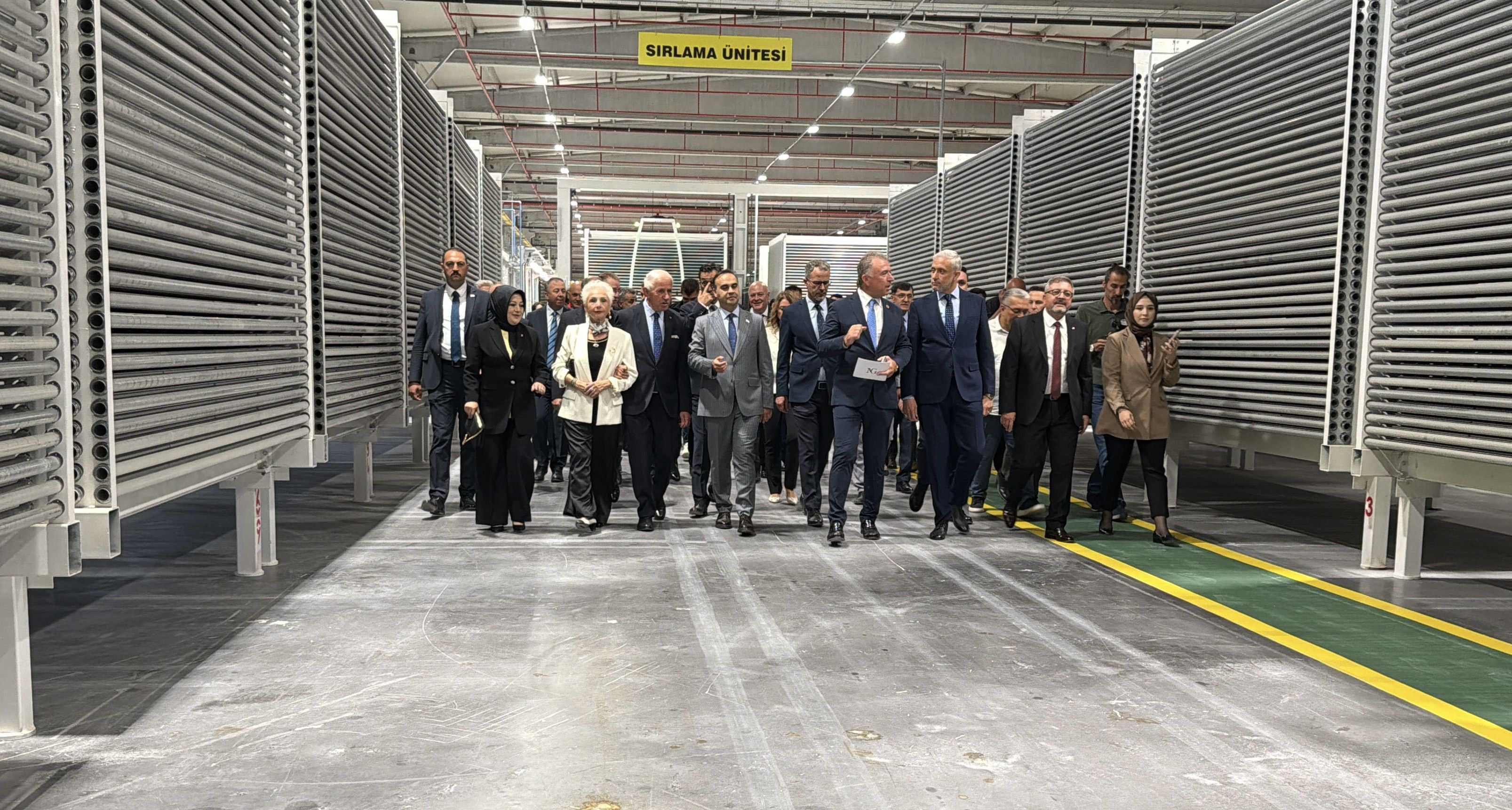 Bakan Kacır: Türkiye, Çin'den sonra Orta Avrupa'ya kadar uzanan kuşakta en ihracatçı ülkedir