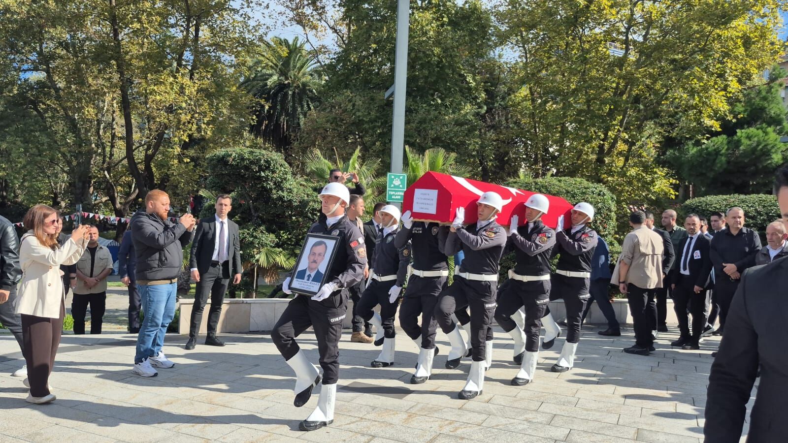 GÜNDEM
