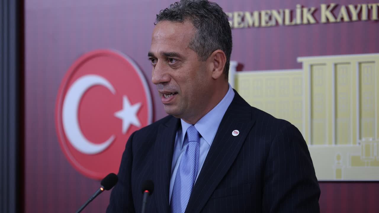 Başarır: Cemil Tugay o yüzle İzmir sokaklarında gezemez