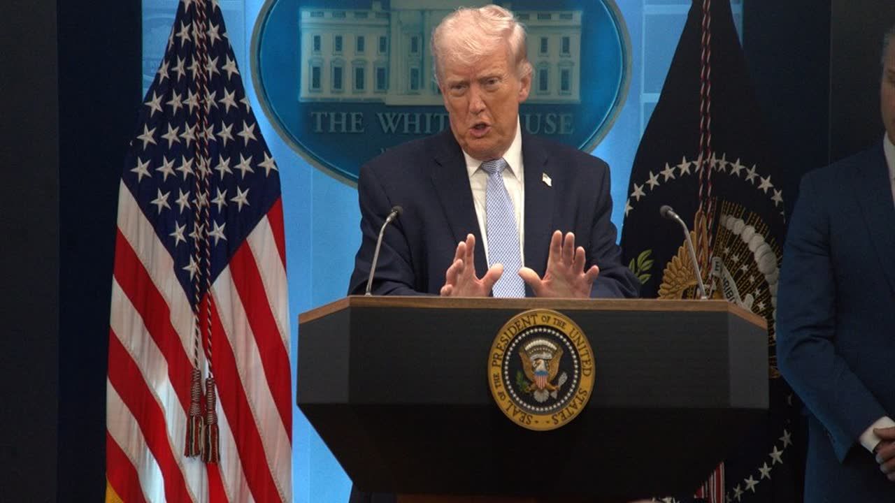 Trump: Rusya'daki salgın şüphesinin biyolojik silah olduğunu düşünmüyoruz