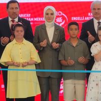 POLİTİKA