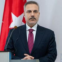 POLİTİKA