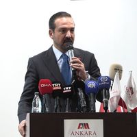 POLİTİKA