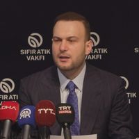 POLİTİKA