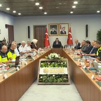 POLİTİKA