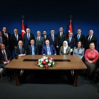 POLİTİKA