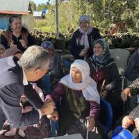 POLİTİKA