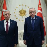 POLİTİKA