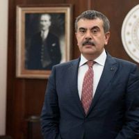 POLİTİKA