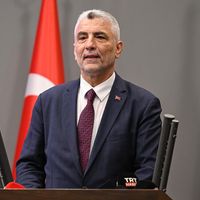 POLİTİKA