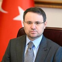 POLİTİKA