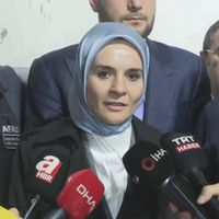 POLİTİKA