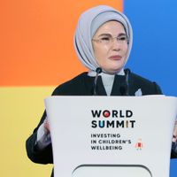 POLİTİKA