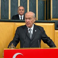 POLİTİKA
