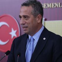 POLİTİKA