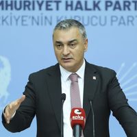 POLİTİKA
