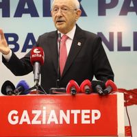 POLİTİKA