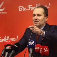 POLİTİKA
