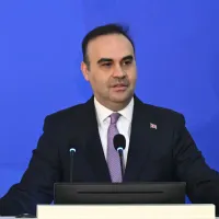 POLİTİKA