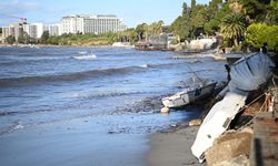 Kuşadası'nda sağanak ve kuvvetli fırtına etkili oldu