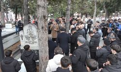 Yaşar Doğu, ölümünün 65'inci yıl dönümünde mezarı başında anıldı