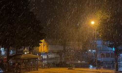 Mersin'in yüksek kesimlerinde etkili kar yağışı