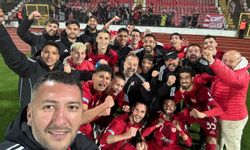 Ayvalıkgücü Belediyespor dört dörtlük