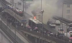 Şişli'de metrobüste yangın