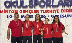 Badmintonda Erzincan damgası: Anadolu Lisesi Türkiye 2’ncisi