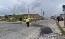 Batman'da üniversite yolu üzerinde heyelan