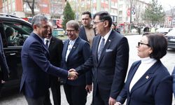 CHP Genel Başkanı Özel: Cesaretin varsa vatandaşın önüne sandığı koyalım
