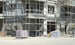 Kütahya'da iskeleden düşen 2 işçi yaralandı