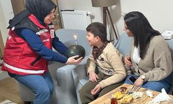 Pastaya alerjisi olan otizmli Egecan'a karpuzlu doğum günü kutlaması