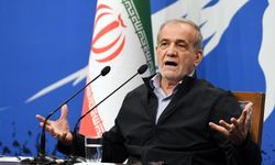 Pezeşkiyan'dan, Trump'ın eleştirisine karşı Papa'ya destek mesajı