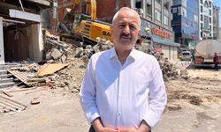 4 kişinin öldüğü çöken binanın çevresindeki yapıların yıkımına başlandı