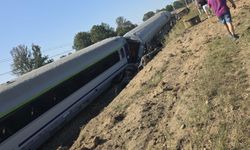 Polonya'da tren kamyonla çarpıştı: 1 ölü, 19 yaralı