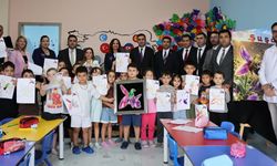 Iğdır’da anaokulu öğrencileri Har-ı Bülbül çizimlerini boyadı