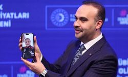 Bakan Kacır: 2027'nin ilk aylarında Ay uzay aracımızı Ay'a göndereceğiz