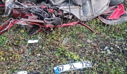 Hemzemin geçitte otomobile tren çarptı: 1 ölü