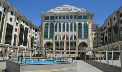 Bebeği başkasının nüfusuna kaydettiren 3 kişiye hapis