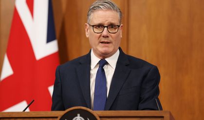 İngiltere Başbakanı Starmer: Çocukları internette güvende tutmak için ne gerekiyorsa yapacağım
