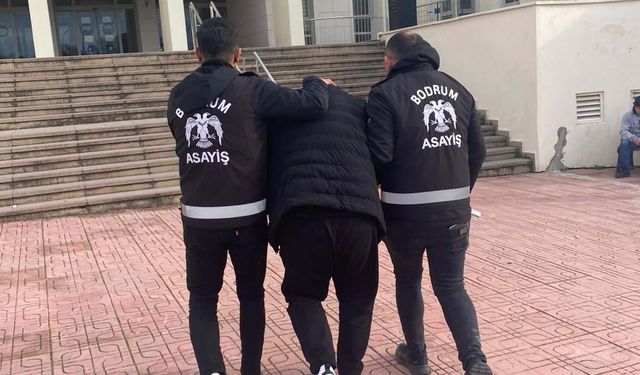 Bodrum'da 4 ayrı suçtan 24 yıl hapis cezası bulunan firari yakalandı