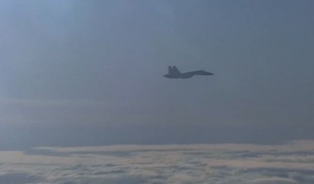 Rus bombardıman uçakları Baltık Denizi üzerinde 5 saatlik uçuş yaptı