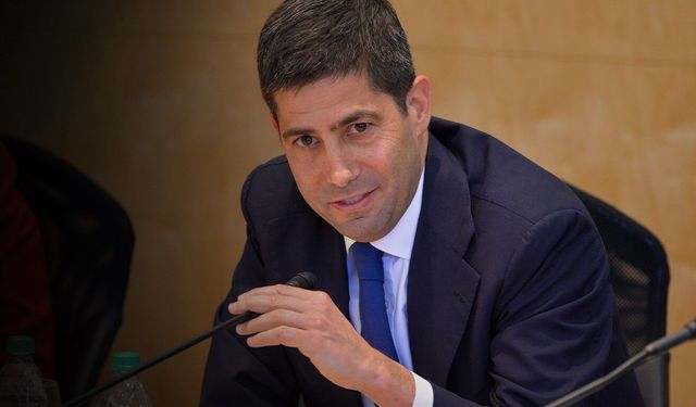 Trump, Fed Başkanlığına Kevin Warsh'u aday gösterdi