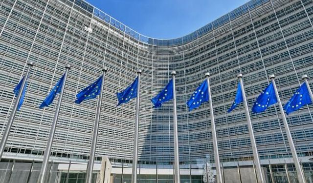 AB, İsrail'in Gazze'ye saldırılarını kınadı