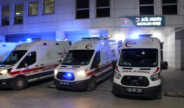 Aksaray'da Parkta Çıkan Kavgada Üç Kişi Yaralandı