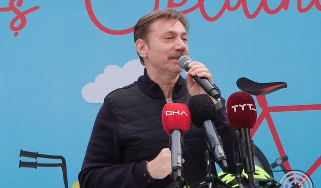 Bahçelievler Belediyesi 100 çocuğa bisiklet hediye etti