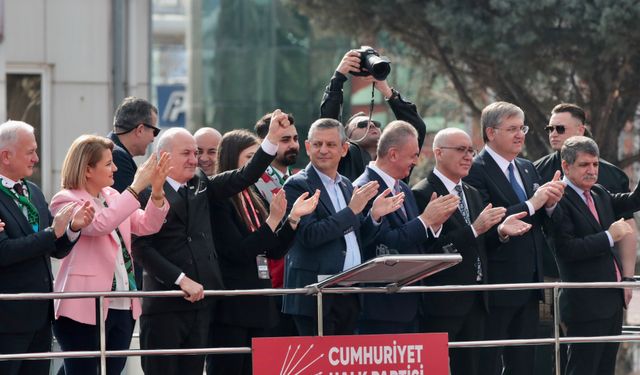 CHP lideri Özgür Özel: Siyasetçiyi başsavcı, sonra da o başsavcıyı tekrar siyasetçi yapmıştır