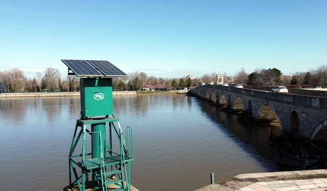 Edirne'de Meriç Nehri'nde debi arttı, 'sarı alarm' verildi